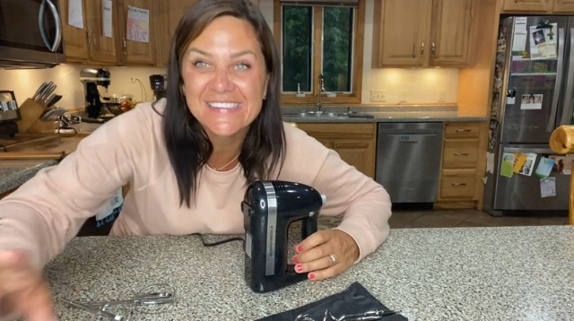 Amazon.com: Z-DESDEMONA Electric Hand Mixer, Powerful Hand Mixer